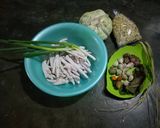 Foto langkah ke 1 dari resep Soto ceker ayam maknyyuusss.