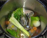 Foto del paso 2 de la receta Elaboración de un caldo de pescado o fumet