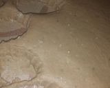 صورة لخطوة 2 من وصفة غريبية بالكوكاو والفرينة محمصة