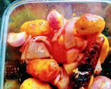 A picture of step 3 of Masala Baby potatoes.