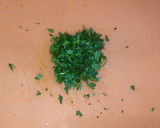 Foto del paso 1 de la receta: Salsa chimichurri