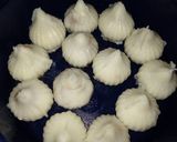 A picture of step 3 of Steamed rice modak.