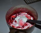 Une image de l'étape 2 de Bavarois de Noël aux fruits rouges.