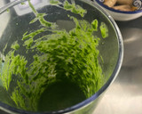 Foto del paso 1 de la receta: Maccheroni con pesto de rúcula, salmón ahumado y queso feta