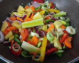 Foto del paso 1 de la receta: Garbanzos con verduras, tofu y comino