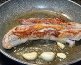 Foto del paso 1 de la receta: Solomillo en salsa con champiñones, puré de patata y compota de pera