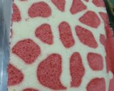 Foto langkah ke 5 dari resep 556. Bolu Kukus Santan Bermotif #SelasaBisa.