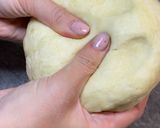 Фото кроку 1 до Пісні рогалики з вишнею 🍒.