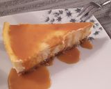 Sajttorta sós karamellás öntettel recept fázis 8 fotója