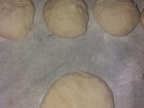 بيتزا لذيذة ومقرمشة 😍 يعشقها الصغار والكبار ولا أروع 😋