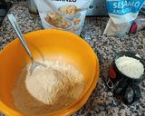 Foto del paso 1 de la receta Panecillos de harina de garbanzo en sartén