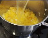 Foto del paso 3 de la receta Crema de calabaza con judías verdes y jamón