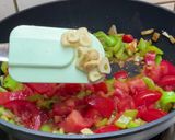 Türkisches Frühstück "Menemen" Rezeptschritt 2 Foto