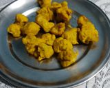 A picture of step 5 of Gobhi ki pkode.