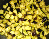 Foto del paso 2 de la receta: Pasta con berenjenas