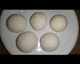 A picture of step 2 of Khasta Chicken Kachori.