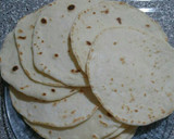 Foto del paso 5 de la receta: Masa para tacos y quesadillas facilísima!