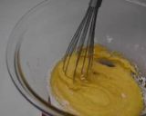 A picture of step 1 of Japanese Souflè Pancakes.
