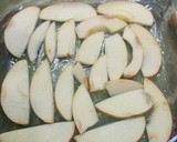 Foto del paso 3 de la receta: Tarta de manzana 🍎 y peras🍐 con harina integral