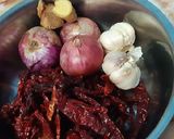 Foto langkah ke 1 dari resep Rahasia bumbu dapurku(cabe giling) @yani_martono.