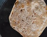 A picture of step 3 of Ajwain paratha.