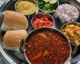 A picture of step 10 of Spicy misal pav.