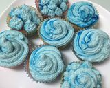 Foto del paso 4 de la receta: Cupcakes de arándanos keto con buttercream de queso (muffins o magdalenas)
