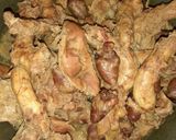 A picture of step 1 of Chicken gizzards.