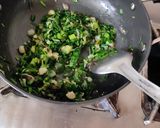 A picture of step 3 of Spring onion bhaji.