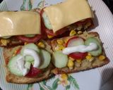 চিস ও মেয়োনিজ দিয়ে ভেজ সান্ডউইচ (veg sandwich recipe in Bengali) রেসিপির ধাপ 3 ছবি