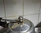 A picture of step 5 of Kala Chana.