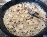Φωτογραφία βήματος 5 της συνταγής Μακαρονάδα με κοτόπουλο και λιαστές ντομάτες