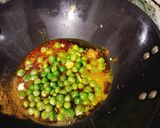 A picture of step 2 of Pea, Cabbage, and Potato Curry.