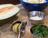 Foto del paso 1 de la receta: Sopa de melón