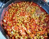 Foto del paso 2 de la receta: Suprema a la napolitana con colchón de arveja