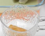 Foto langkah ke 3 dari resep Creamy Matcha Strawberry Tiramisu.