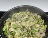 Foto del paso 1 de la receta: Tarta salada de masa casera con cerveza 🍺🍄
