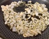 Foto del paso 1 de la receta: Albóndigas de pescada, gambas y acelgas en salsa verde