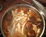 Hình bước làm 4 của món Bún mọc nấu chua