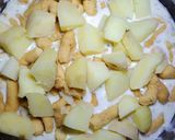 A picture of step 4 of Dahi Chana Chat.