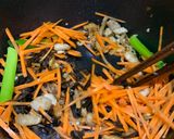 A picture of step 5 of 白菜滷 Stewed Chinese cabbage.