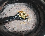 A picture of step 4 of Black rice payasam(kheer).