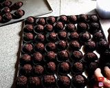Foto langkah ke 3 dari resep Triple choco cookies.