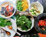 รูปขั้นตอนการทำที่ 1 ของ ผัดเผ็ดปลาดุกสด