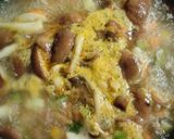 Foto del paso 4 de la receta: Sopa de setas con fideos