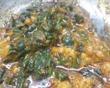 A picture of step 4 of Palak bheja fry.