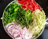 વેજ. સ્પ્રિંગ રોલ (Veg. Spring Roll Recipe In Gujarati) રેસીપી સ્ટેપ1ફોટો