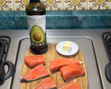 Foto del paso 3 de la receta: *SALMÓN CON PIMIENTOS FRESCOS Y CREMOSOS*