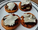 Foto del paso 7 de la receta: Sanduchitos🍆🧅🍅 de calabaza🎃🥙🧀
