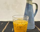 Foto langkah ke 3 dari resep Minuman Markisa Hangat.